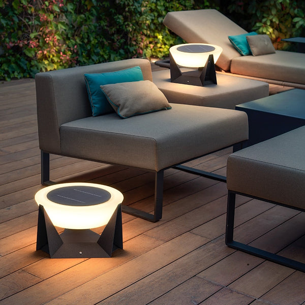 Lights of Scandinavia - Tesla - Tesla - IP65 Waterproof outdoor solar-powered landscape light. Warm light(3000K) LED with >30 000 hours of lifetime. Comes with remote control. Easy to install and maintain. Perfect for creating a mood in a garden, or as decoration by the pool, on gates, etc.