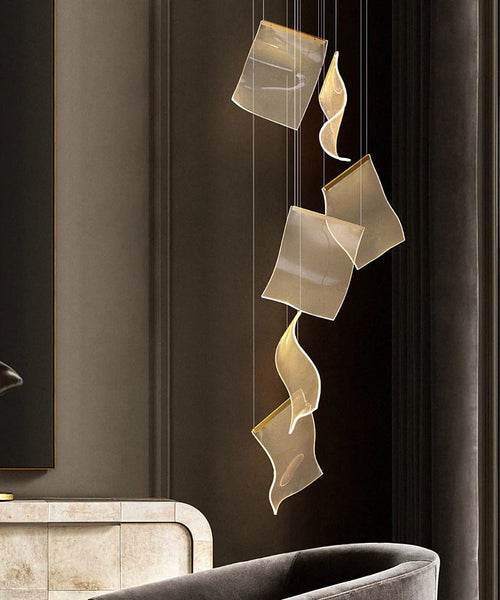 Lights of Scandinavia - Breeze - Kroonluchter. Postmoderne, creatieve LED-kroonluchter. Uniek verlichtingsontwerp met energiezuinige LED-chips die zorgen voor een warme en huiselijke uitstraling met een minimale ecologische voetafdruk. Toepassingen: Woonkamers, slaapkamers, entrees, balkons, trappenhuizen, hoeken, enz. Verlichting Duplex Draaibare Trap Lichtgeleider Hanglamp Woonkamer Verstelbare Armatuur